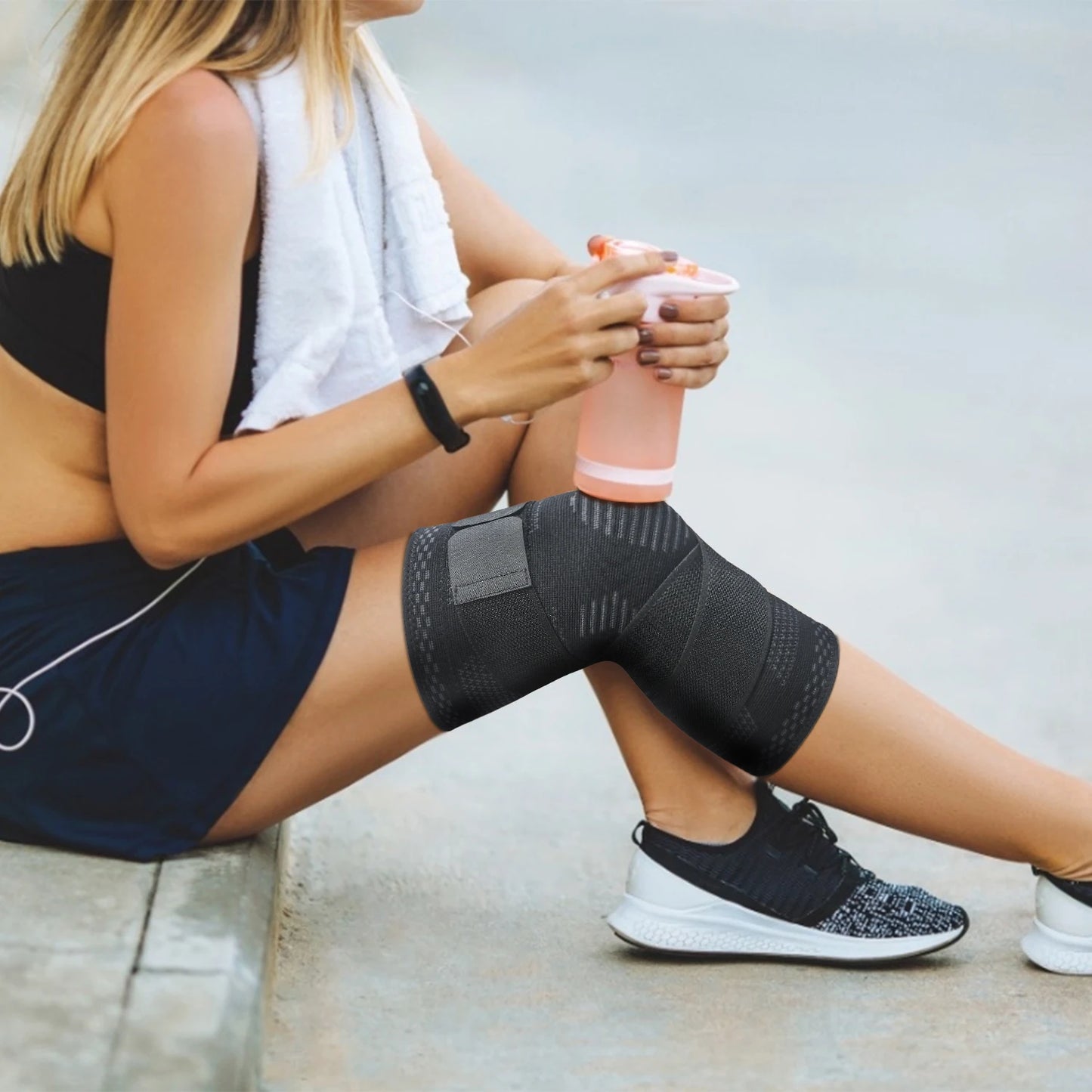 Compression Knee Brace with Bandage